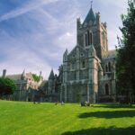 Christ Church Cathedral, St. Michaels Hill, Baum, Schatten, Rasen,